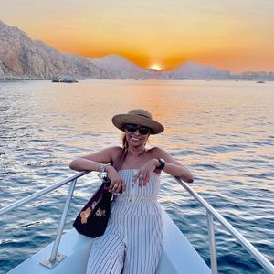 Meet your Posher, Azeb